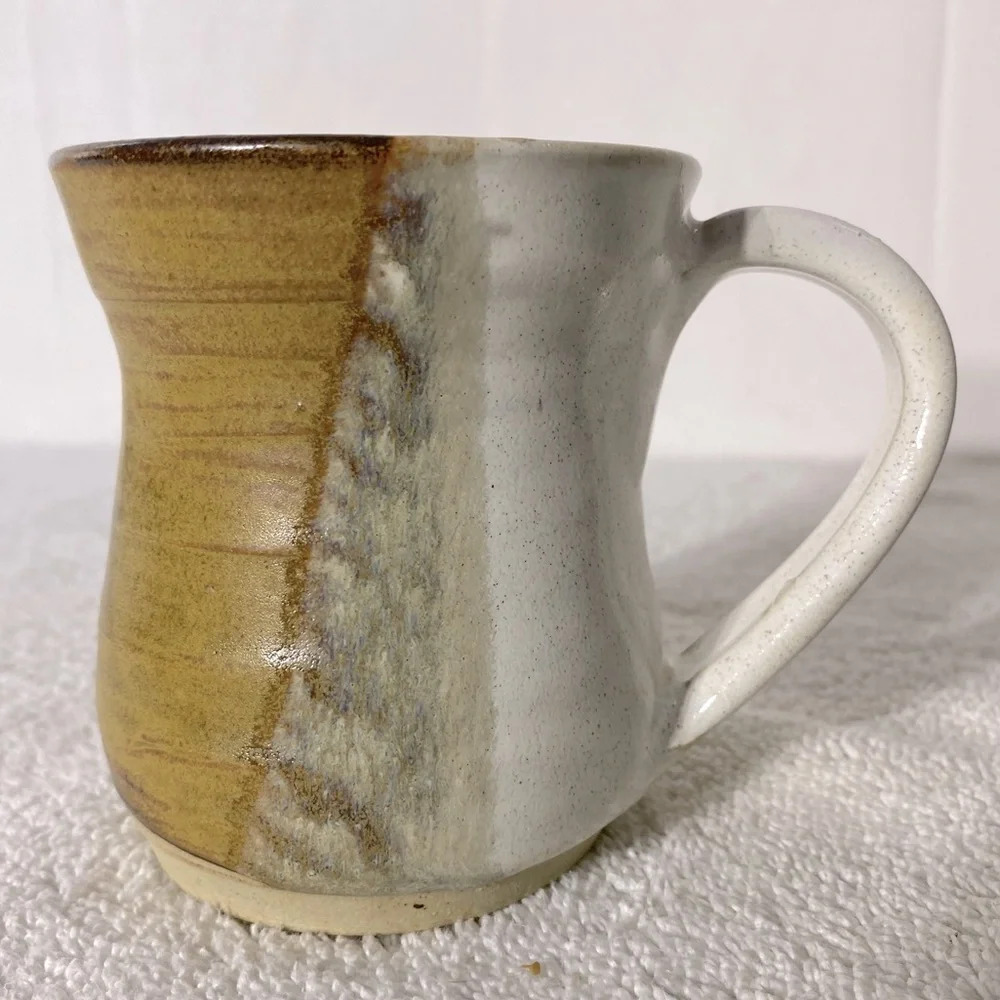Vintage Ceramic Stoneware Cream Tan Pottery Mug Coffee Cup